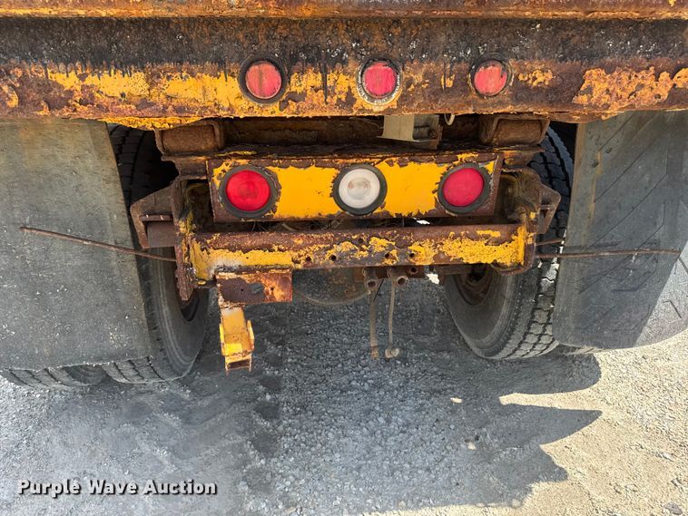 image for item ER0485 1996 International 4900 dump truck