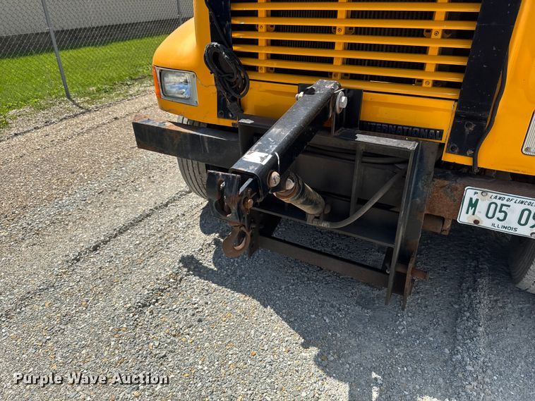 image for item ER0485 1996 International 4900 dump truck