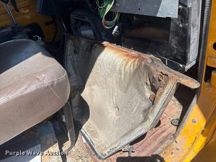 image for item ER0485 1996 International 4900 dump truck