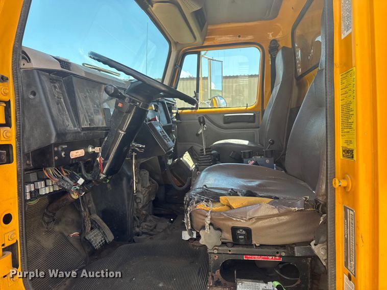 image for item ER0485 1996 International 4900 dump truck