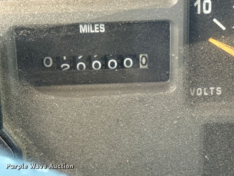 image for item ER0485 1996 International 4900 dump truck