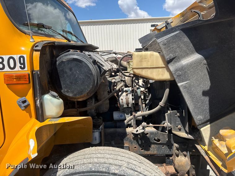 image for item ER0485 1996 International 4900 dump truck