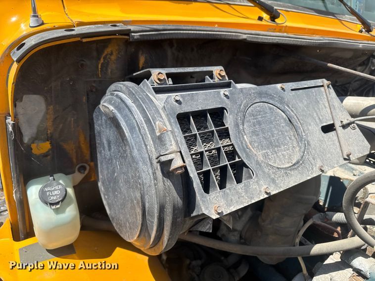 image for item ER0485 1996 International 4900 dump truck