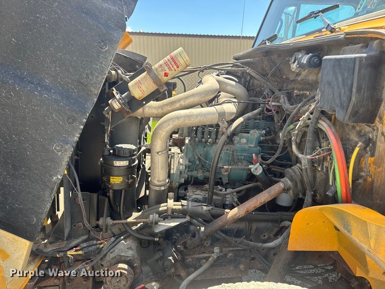 image for item ER0485 1996 International 4900 dump truck