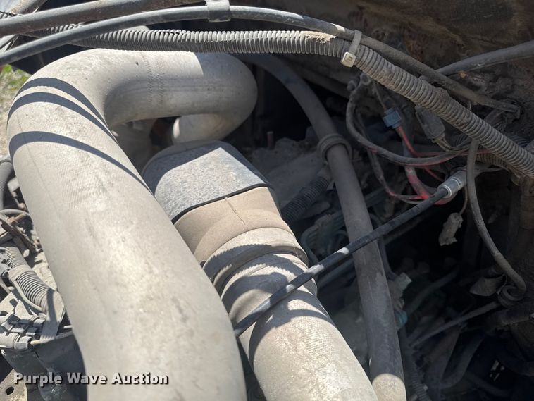 image for item ER0485 1996 International 4900 dump truck