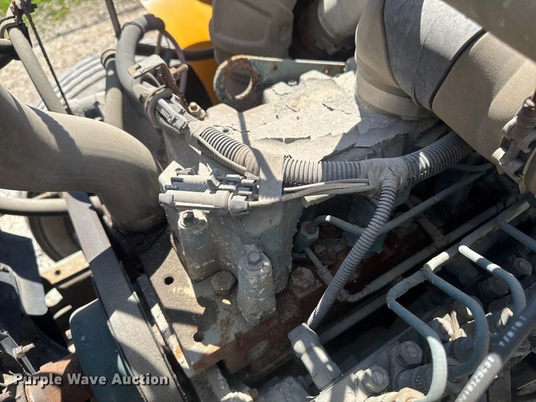 image for item ER0485 1996 International 4900 dump truck