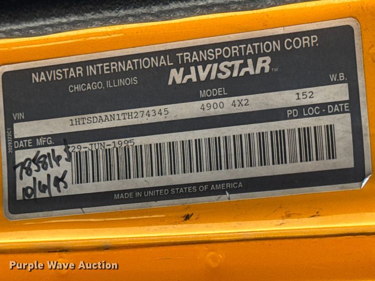 image for item ER0485 1996 International 4900 dump truck