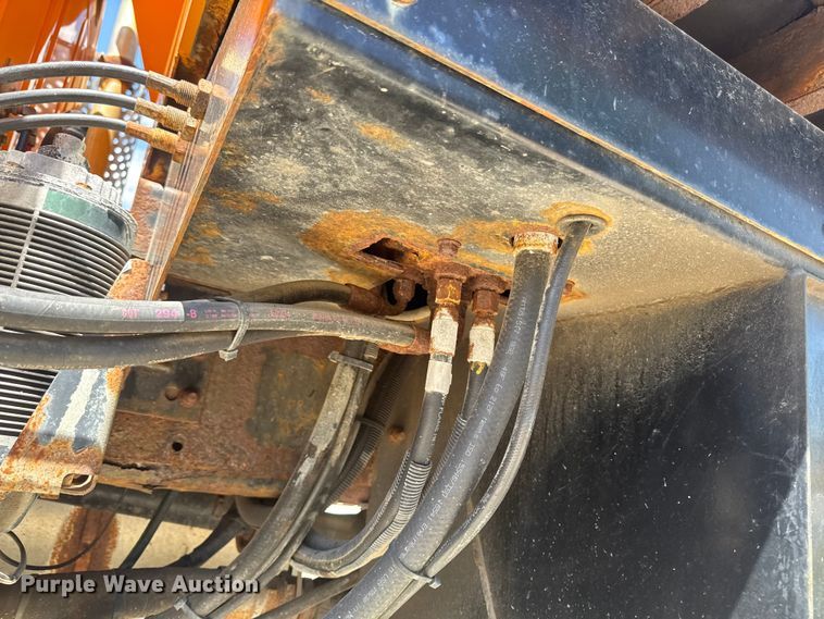 image for item ER0487 2002 International 4900 dump truck