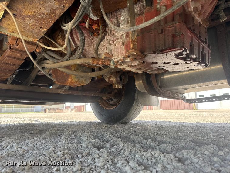 image for item ER0487 2002 International 4900 dump truck