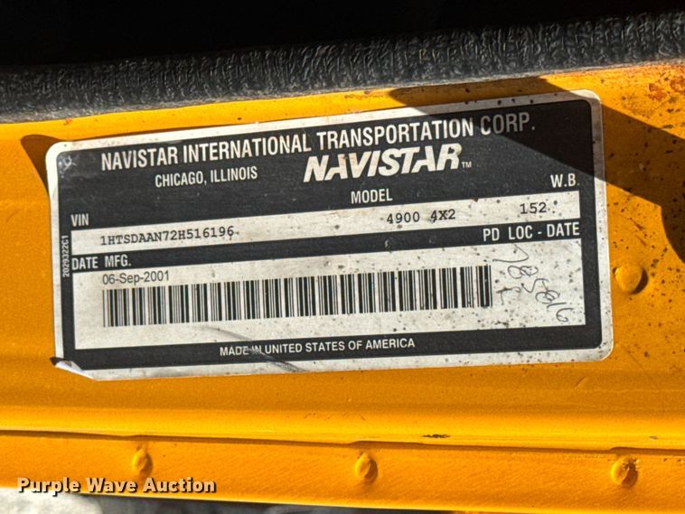 image for item ER0487 2002 International 4900 dump truck