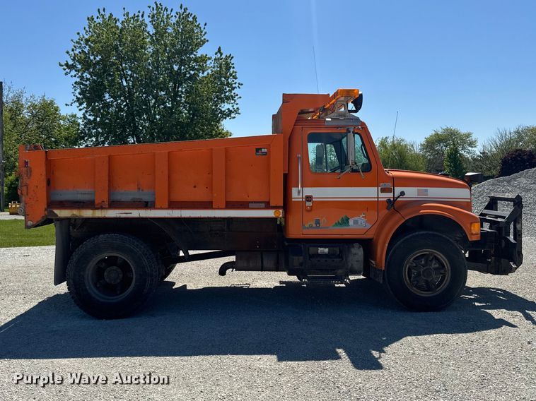 image for item ER0497 1990 International 4900 dump truck