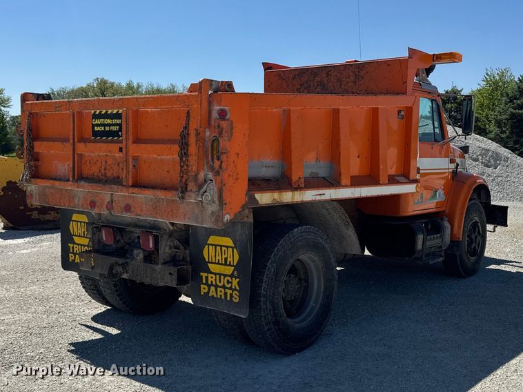 image for item ER0497 1990 International 4900 dump truck
