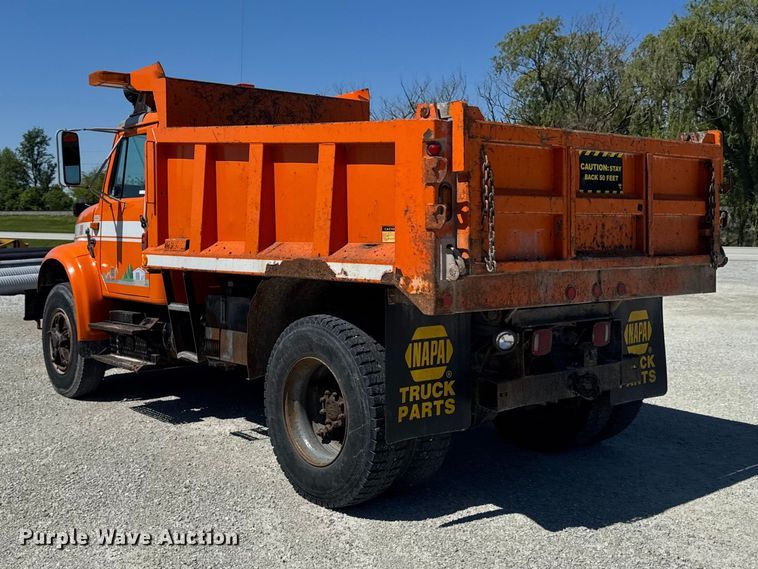 image for item ER0497 1990 International 4900 dump truck