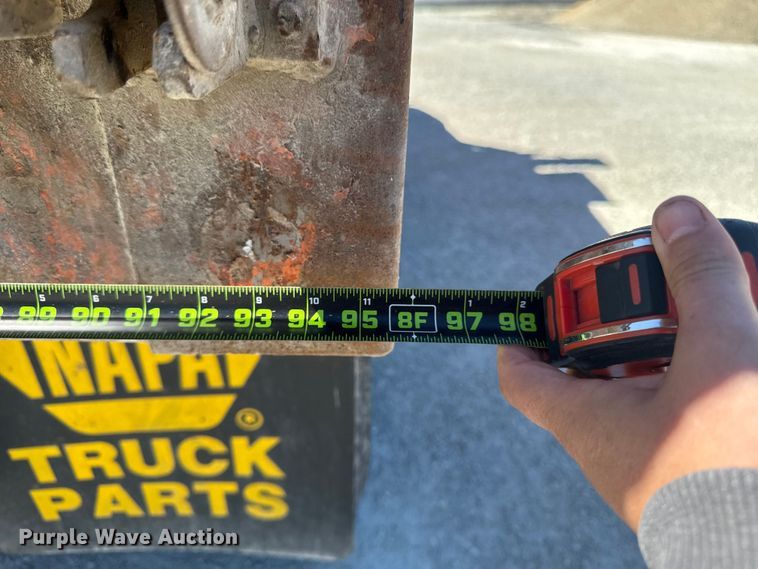 image for item ER0497 1990 International 4900 dump truck