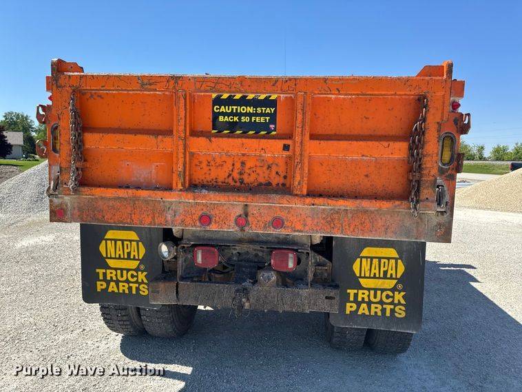 image for item ER0497 1990 International 4900 dump truck