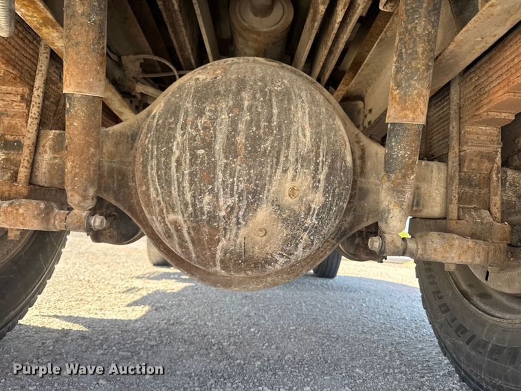 image for item ER0497 1990 International 4900 dump truck
