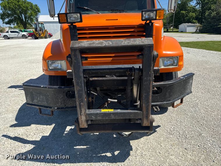 image for item ER0497 1990 International 4900 dump truck