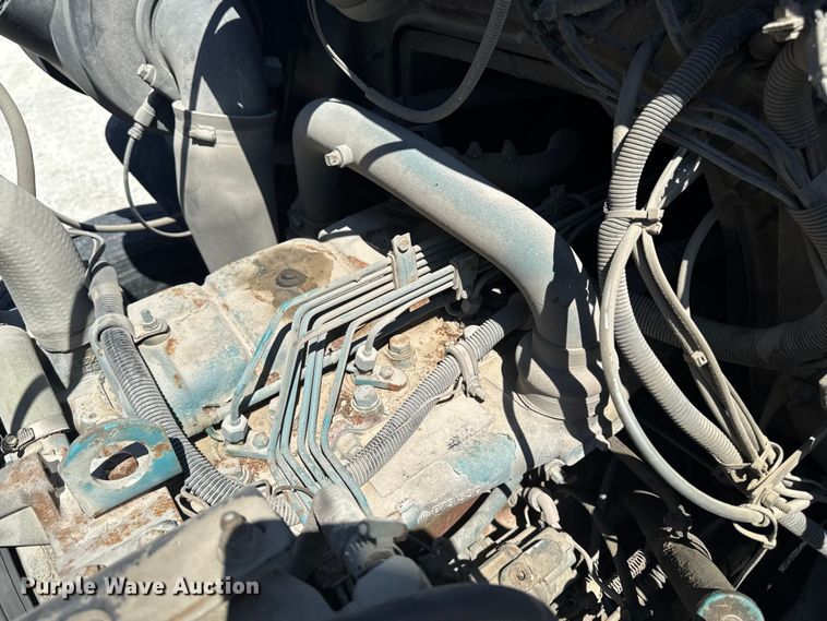 image for item ER0497 1990 International 4900 dump truck