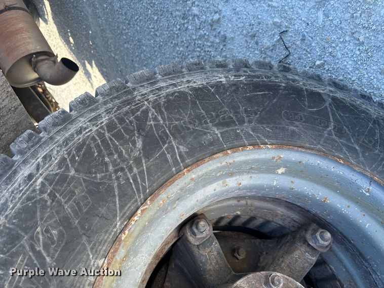 image for item ER0497 1990 International 4900 dump truck