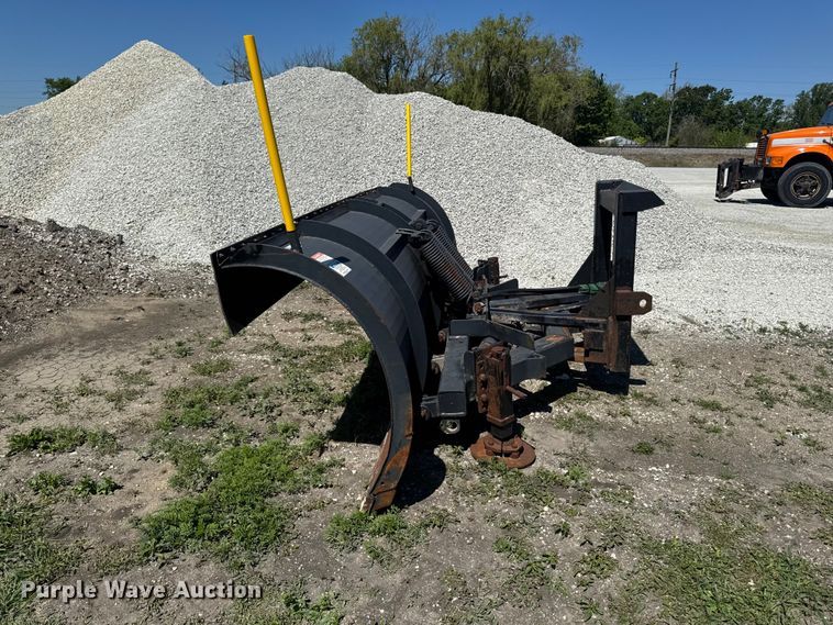 image for item ER0498 Gledhill 11' W snow plow