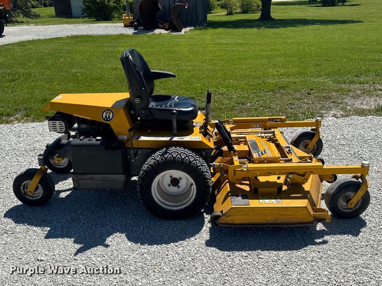 image for item ER0499 2016 Walker H27i ZTR lawn mower