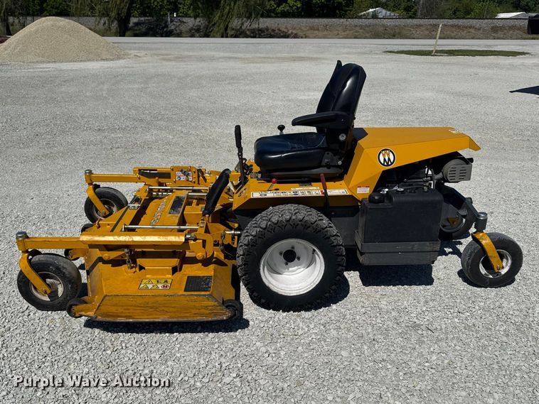 image for item ER0499 2016 Walker H27i ZTR lawn mower
