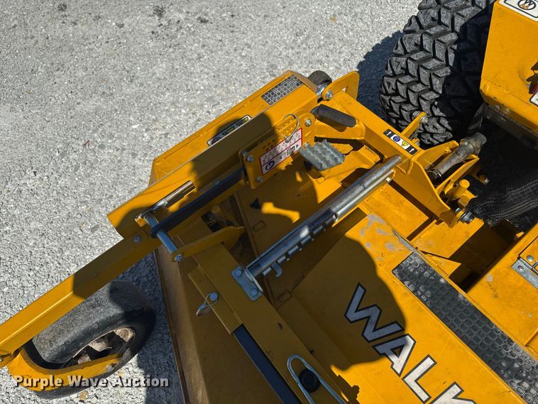 image for item ER0499 2016 Walker H27i ZTR lawn mower