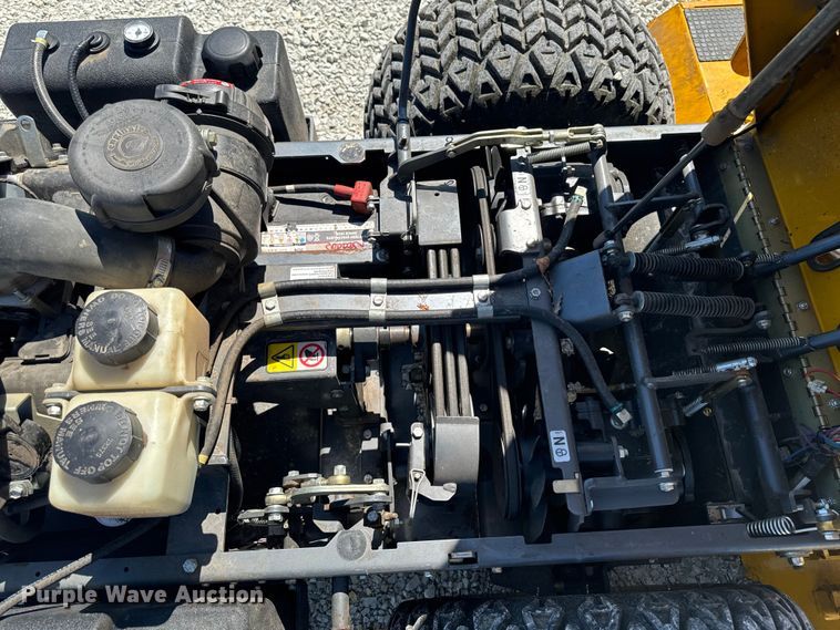 image for item ER0499 2016 Walker H27i ZTR lawn mower