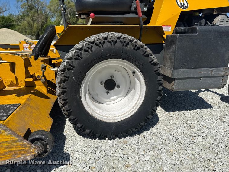 image for item ER0499 2016 Walker H27i ZTR lawn mower