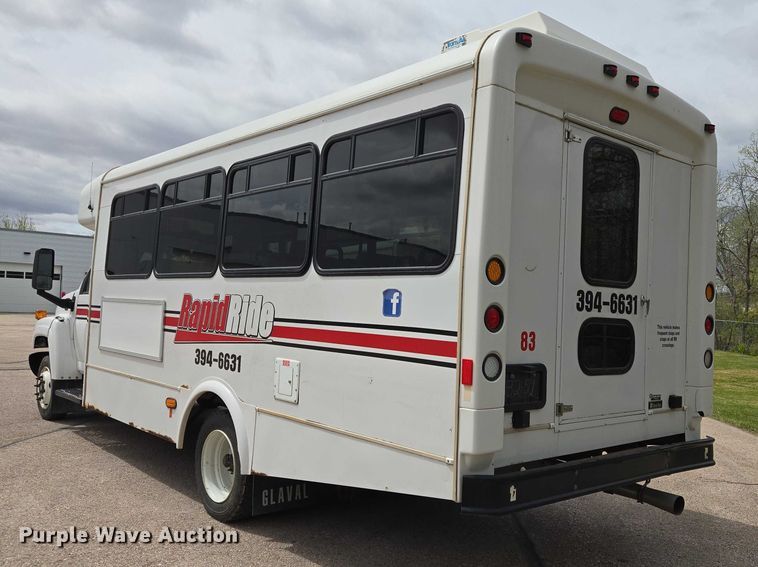 image for item ER1510 2008 GMC Glaval C4500 shuttle bus