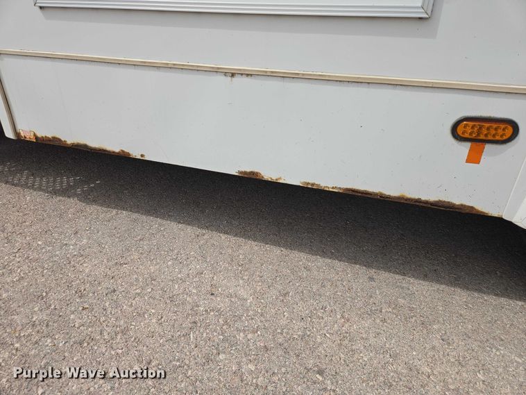 image for item ER1510 2008 GMC Glaval C4500 shuttle bus