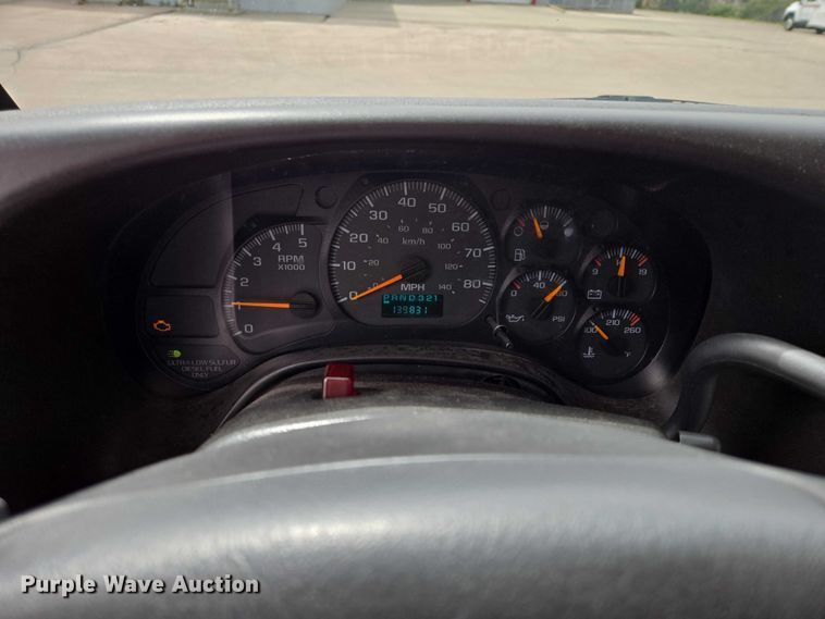 image for item ER1510 2008 GMC Glaval C4500 shuttle bus