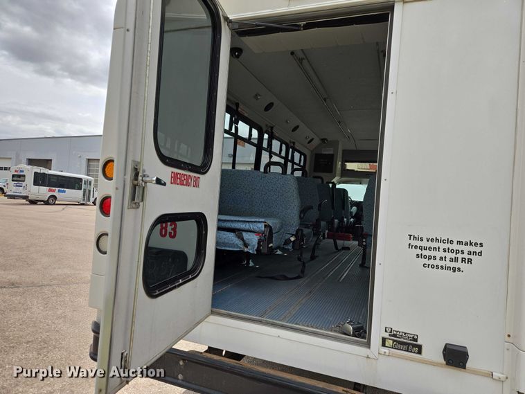 image for item ER1510 2008 GMC Glaval C4500 shuttle bus