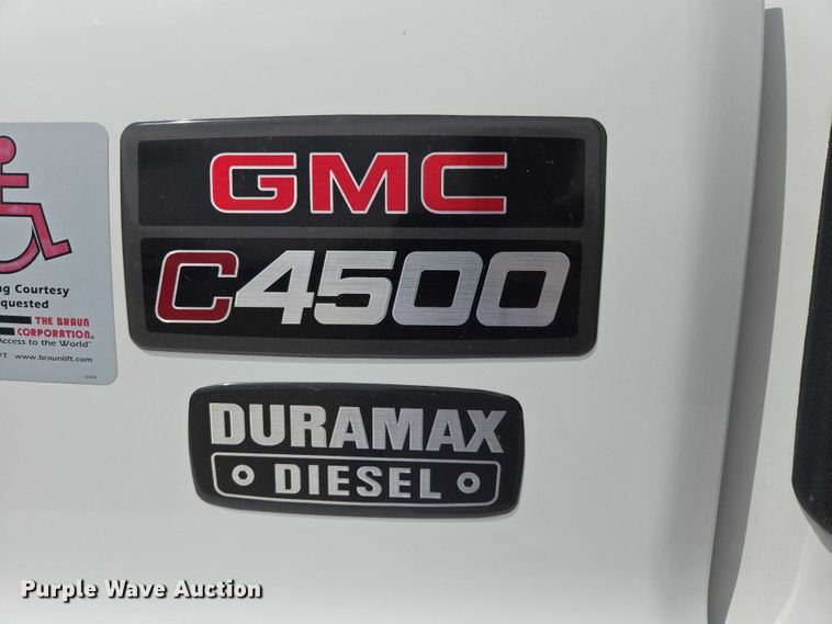 image for item ER1510 2008 GMC Glaval C4500 shuttle bus