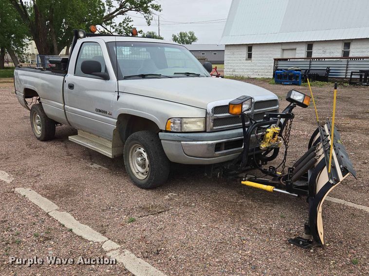 image for item ER1623 1998 Dodge Ram 1500 pickup truck