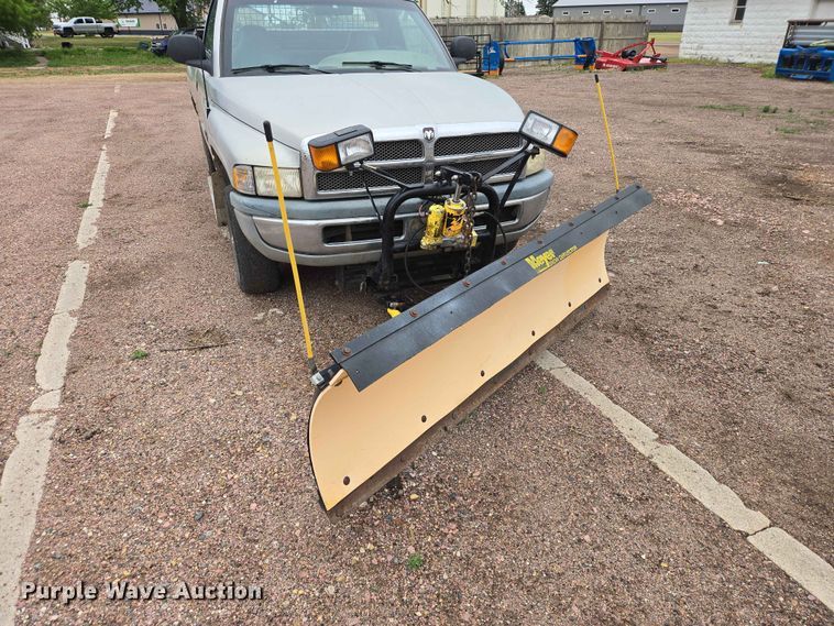 image for item ER1623 1998 Dodge Ram 1500 pickup truck
