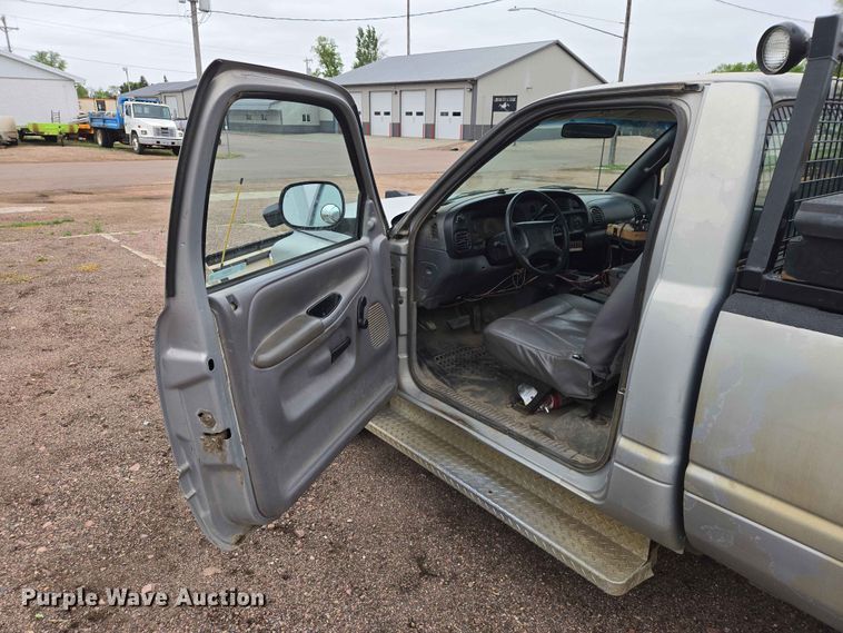 image for item ER1623 1998 Dodge Ram 1500 pickup truck