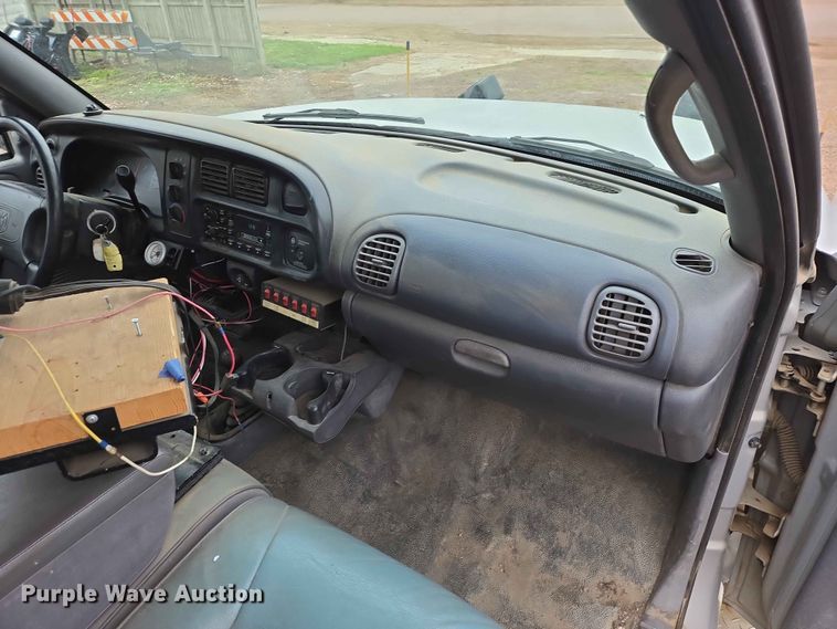 image for item ER1623 1998 Dodge Ram 1500 pickup truck