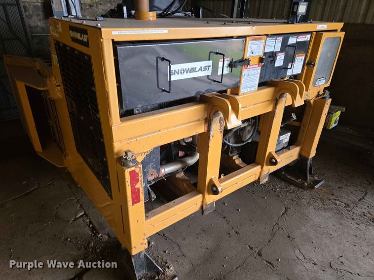 image for item ER1632 Teamco Snowblast M7000MD snow blower