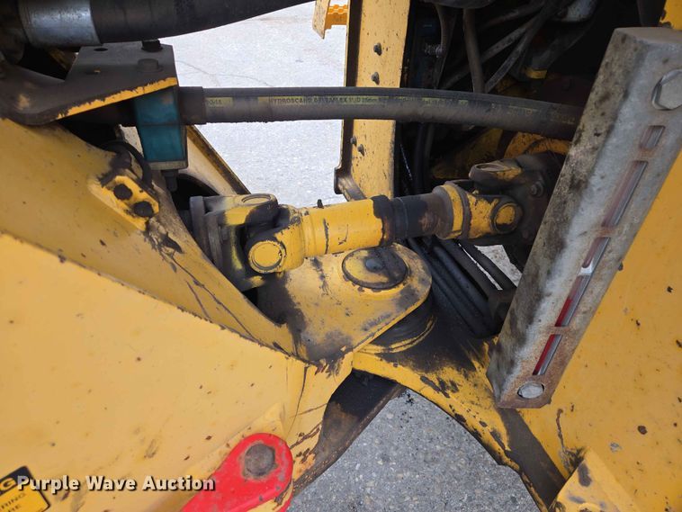 image for item ER1633 2004 Volvo L90E wheel loader