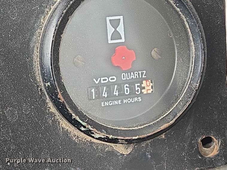image for item ER1633 2004 Volvo L90E wheel loader