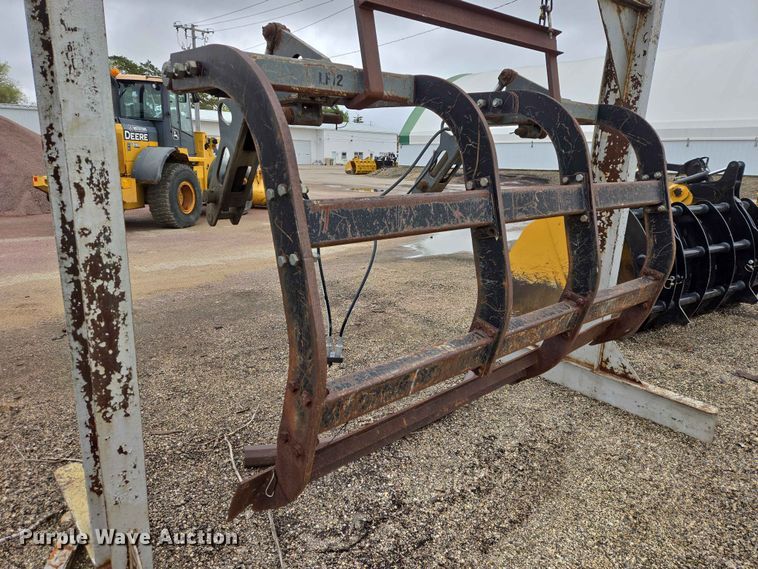 image for item ER1633 2004 Volvo L90E wheel loader
