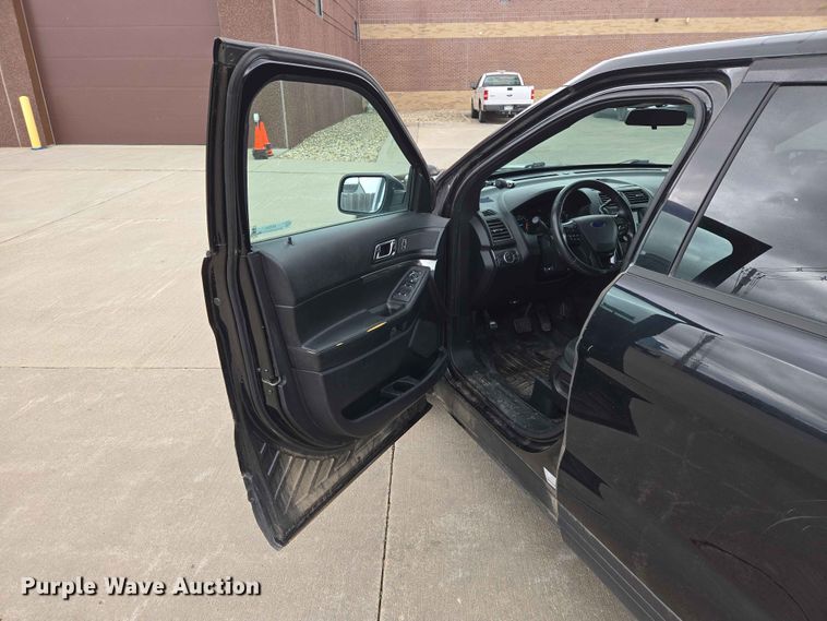 image for item ER1636 2018 Ford Explorer Police Interceptor SUV