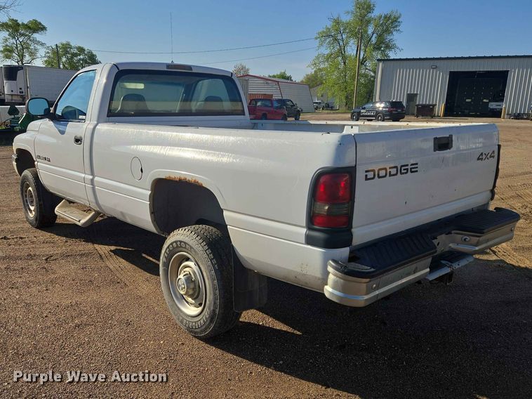 image for item ER1639 2001 Dodge Ram pickup truck
