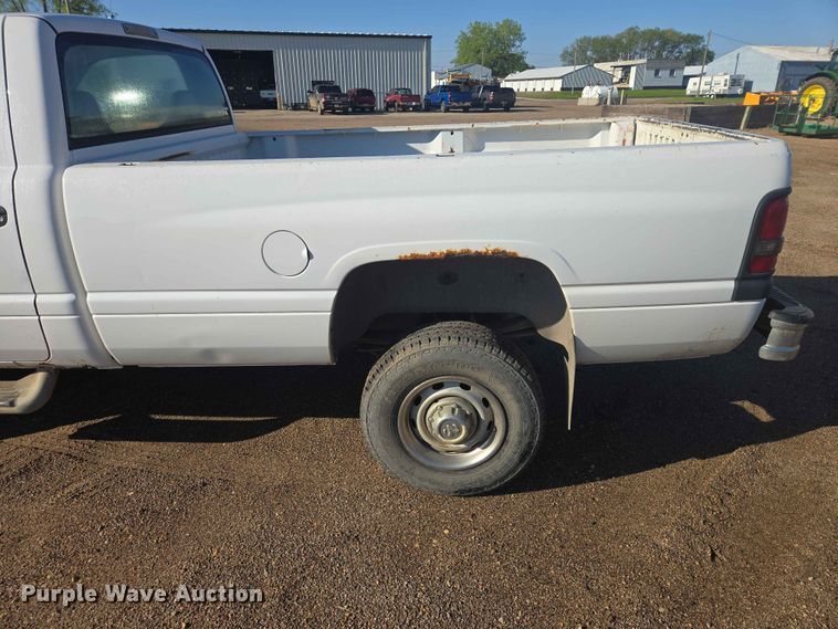 image for item ER1639 2001 Dodge Ram pickup truck
