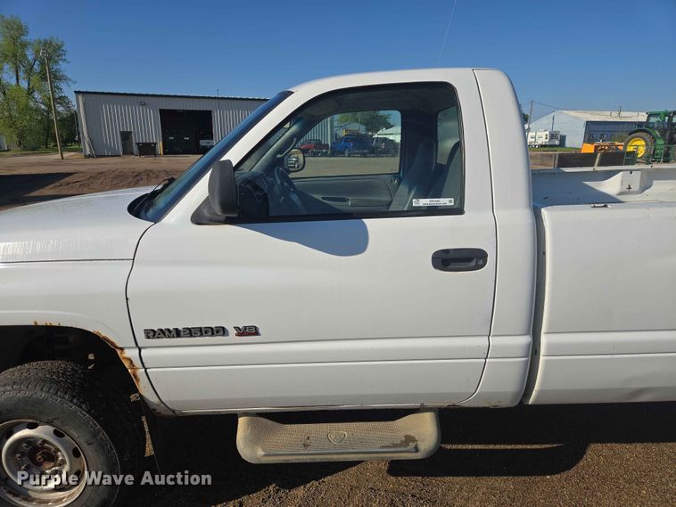 image for item ER1639 2001 Dodge Ram pickup truck