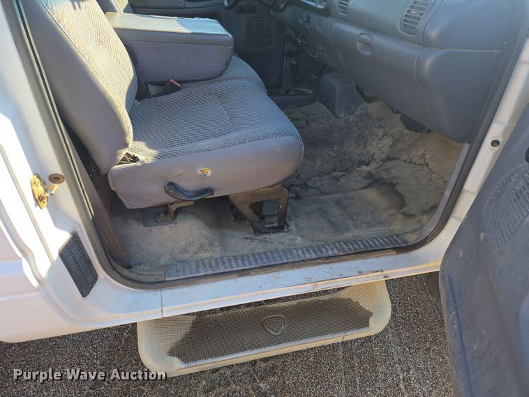 image for item ER1639 2001 Dodge Ram pickup truck