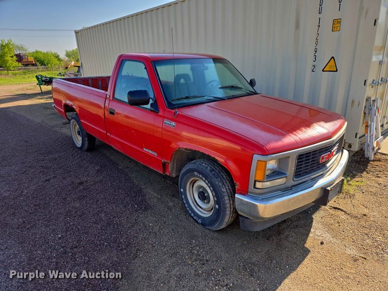 image for item ER1640 1994 GMC Sierra 1500 pickup truck