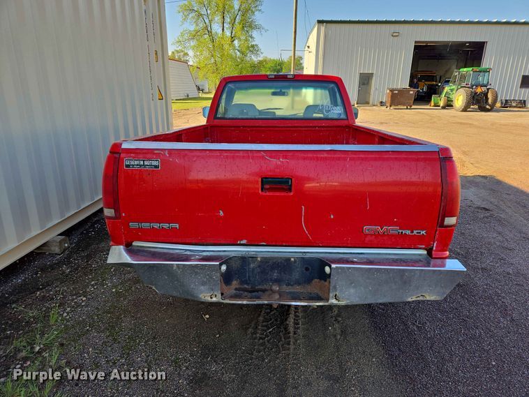 image for item ER1640 1994 GMC Sierra 1500 pickup truck
