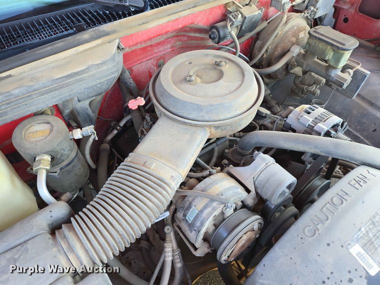 image for item ER1640 1994 GMC Sierra 1500 pickup truck